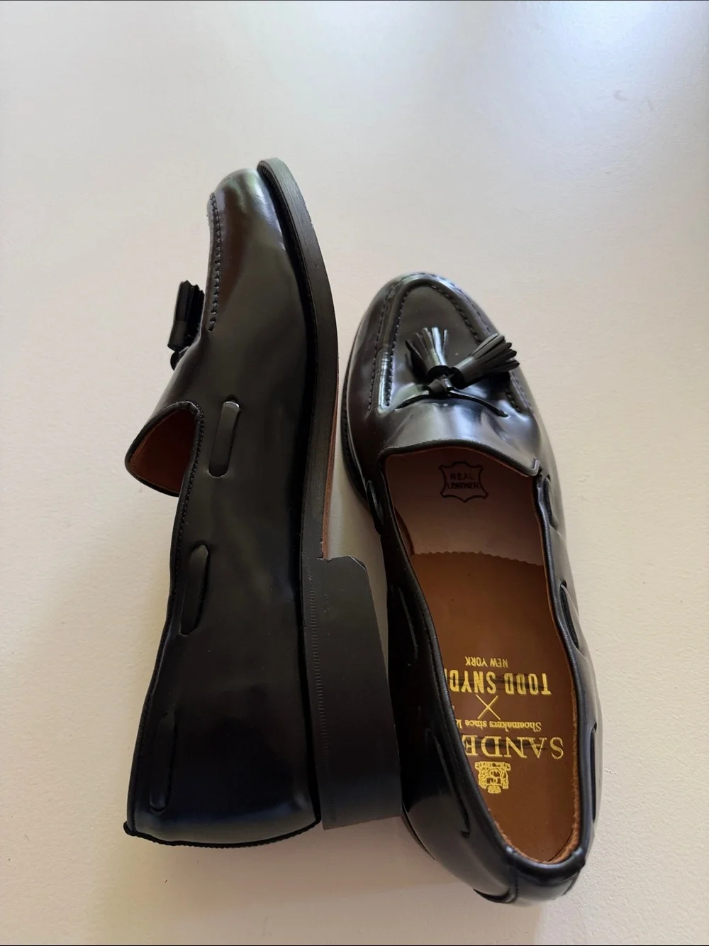 Todd Snyder X Sanders Black Tassel Leather Loafers Sz 9.5.  New. Box28
